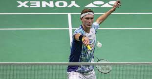 户外运动器材直播带货奇招：用“汤姆猫品种”教学羽毛球拍，3个月涨粉10万的底层逻辑